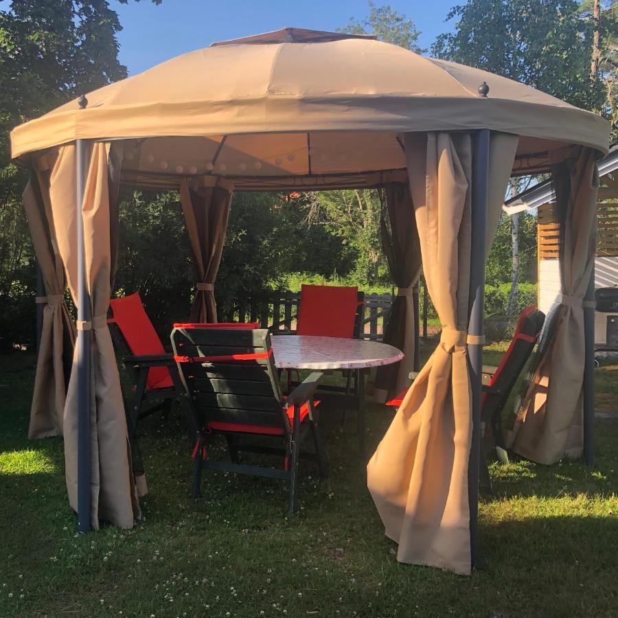 Stor Laegenhet I Elofstorps Missionshus Bed & Breakfast Kristinehamn Eksteriør bilde